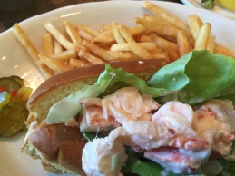 Chilled lobster roll
